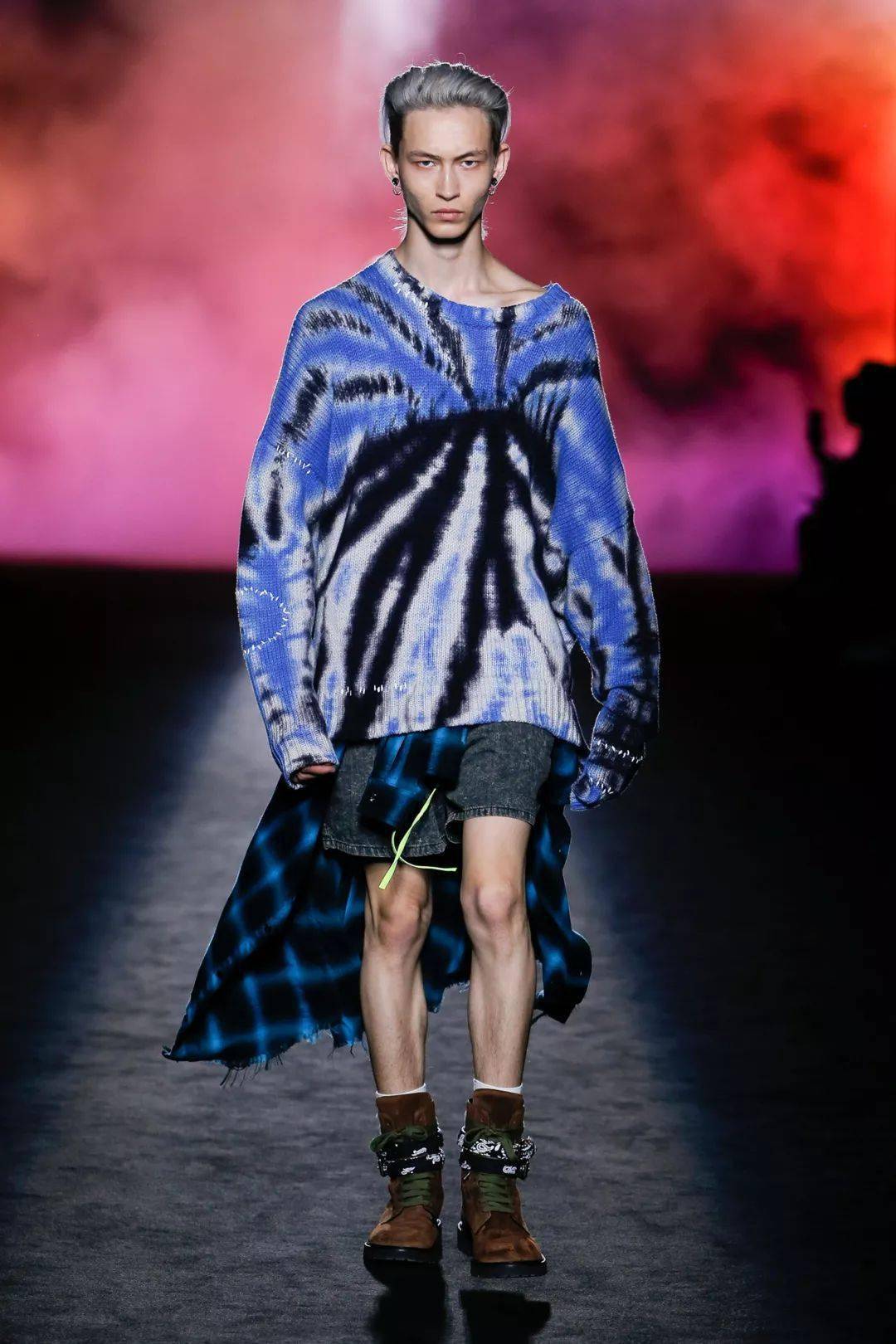 服装工艺扎染传统工艺究竟有多美