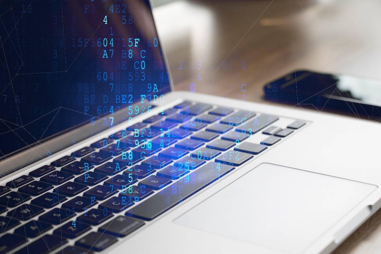 除了专为女孩编程设计的魔法居里 这款阿尔法蛋编程机甲深受男孩喜爱 积木 启蒙 孩子