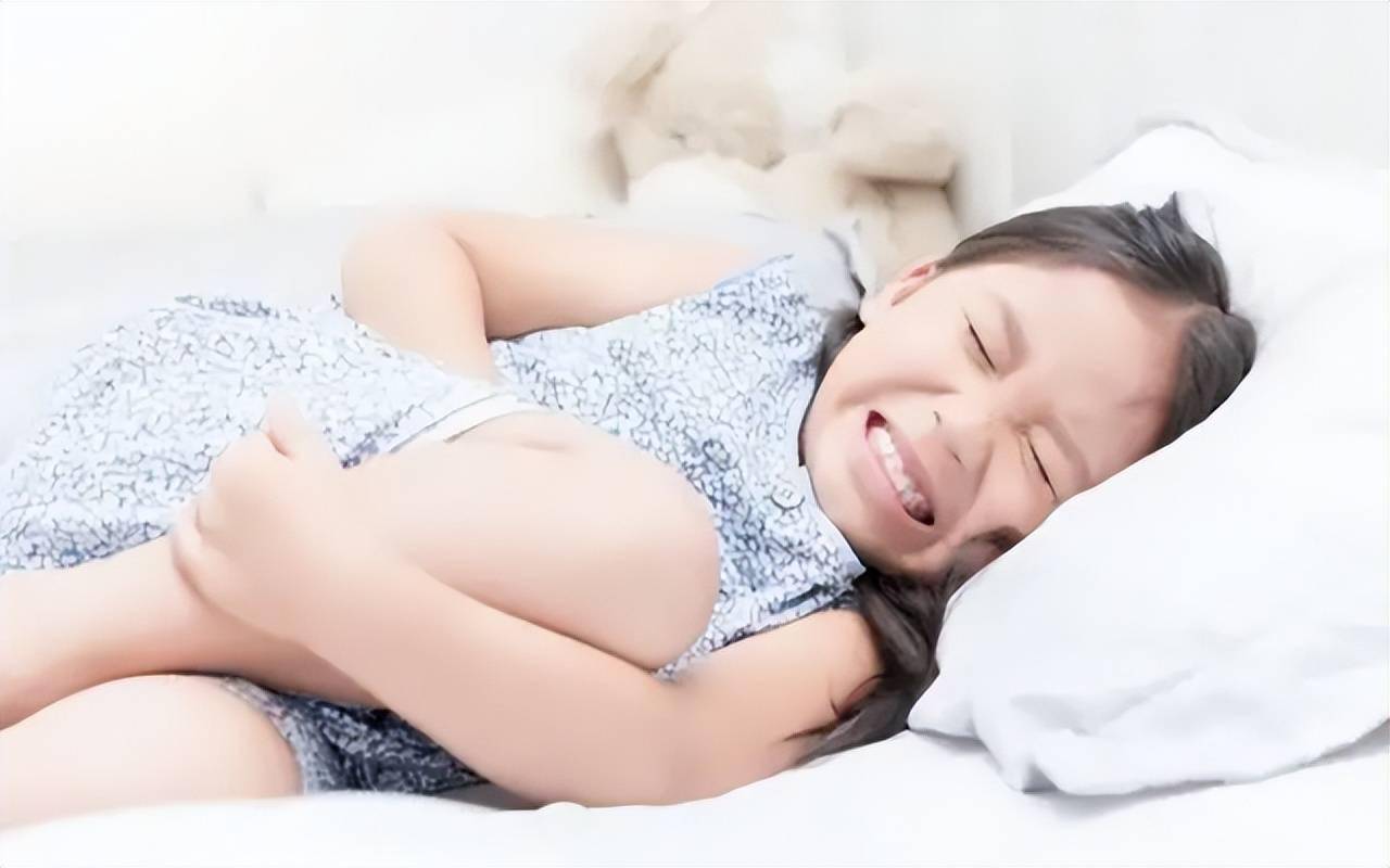 女生月经初潮的最佳年龄是多少岁?