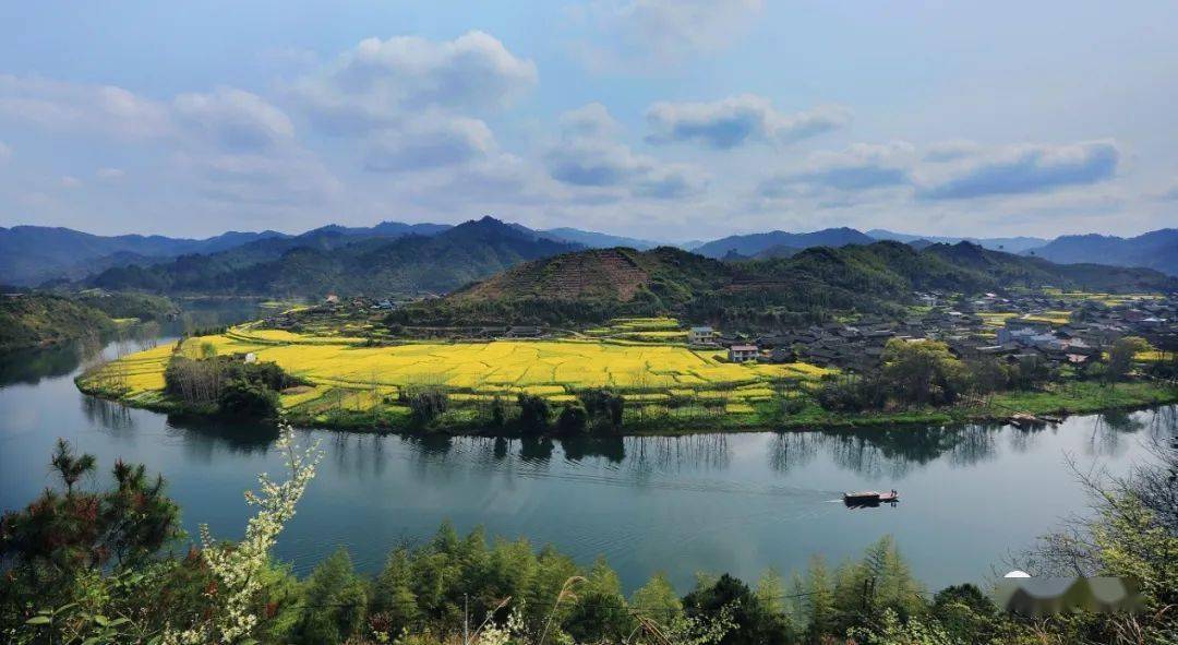 巫水河畔承载着乡愁记忆的拉拉渡