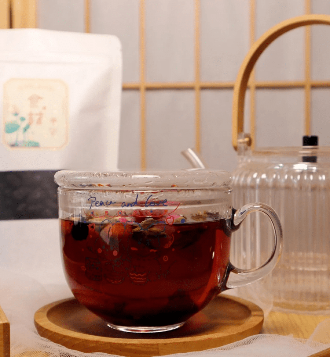 孙俪娘娘同款桑葚茶姐妹们跟着做起来连明星都靠它美容养颜补血效果太