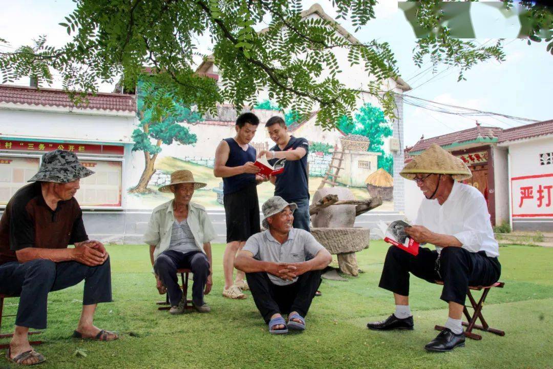 沂水縣政協圖說政協委員七講七進宣講活動