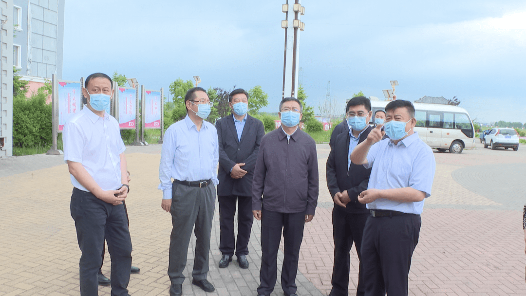 6月8日,省人大常委会委员,省人大民侨外委主任委员赵万山带领调研组到