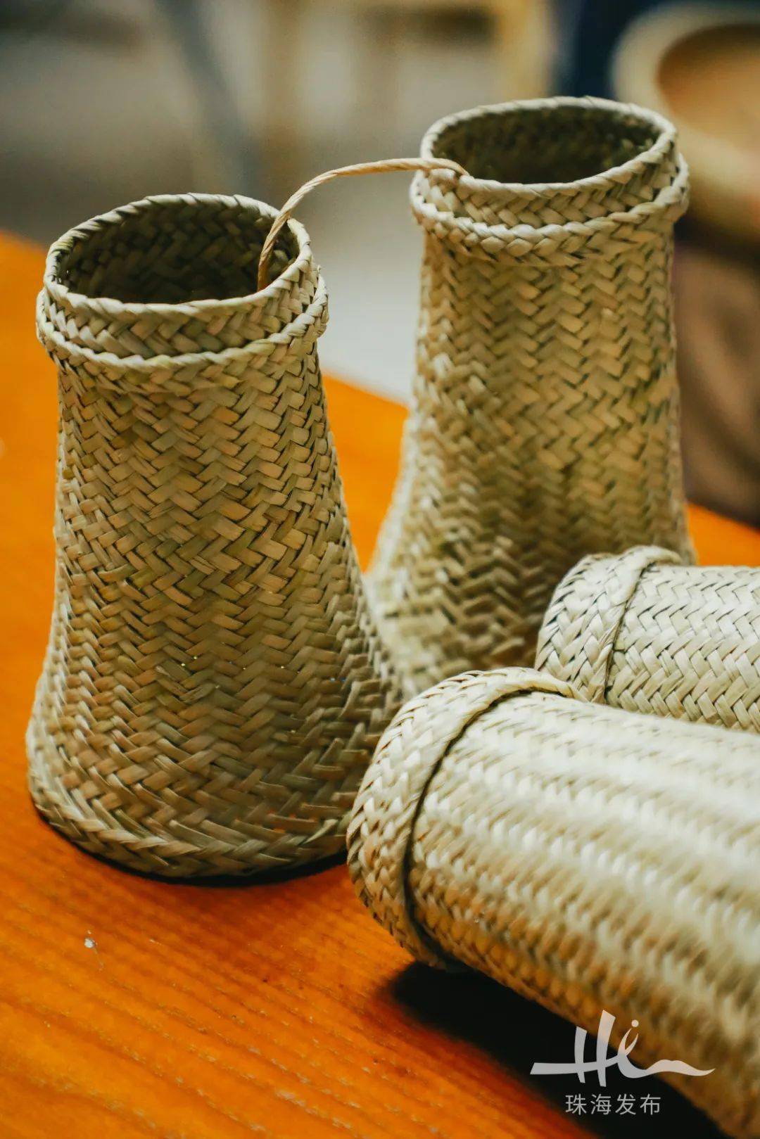 传统手工制品开始逐渐被其他制品取代,三灶竹草编织技艺的传承发展,也