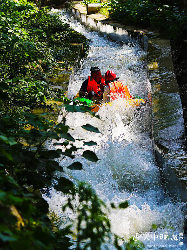 驻马店金顶山峡谷漂流正式开漂超嗨