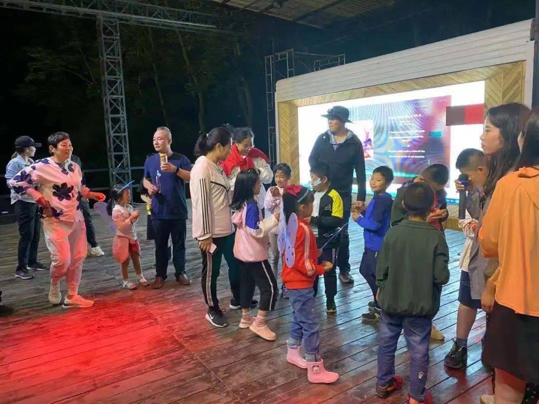 露营天门山亲子露营漂流登山季