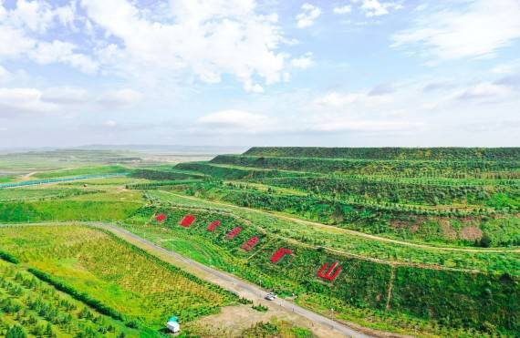 内蒙古全力治矿坑,恢复草原生态