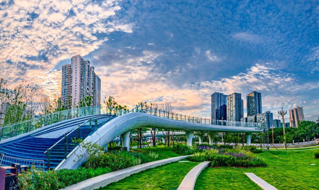 年薪40万 成都金牛区公开招聘3名聘任制公务员_公园_成渝_发展