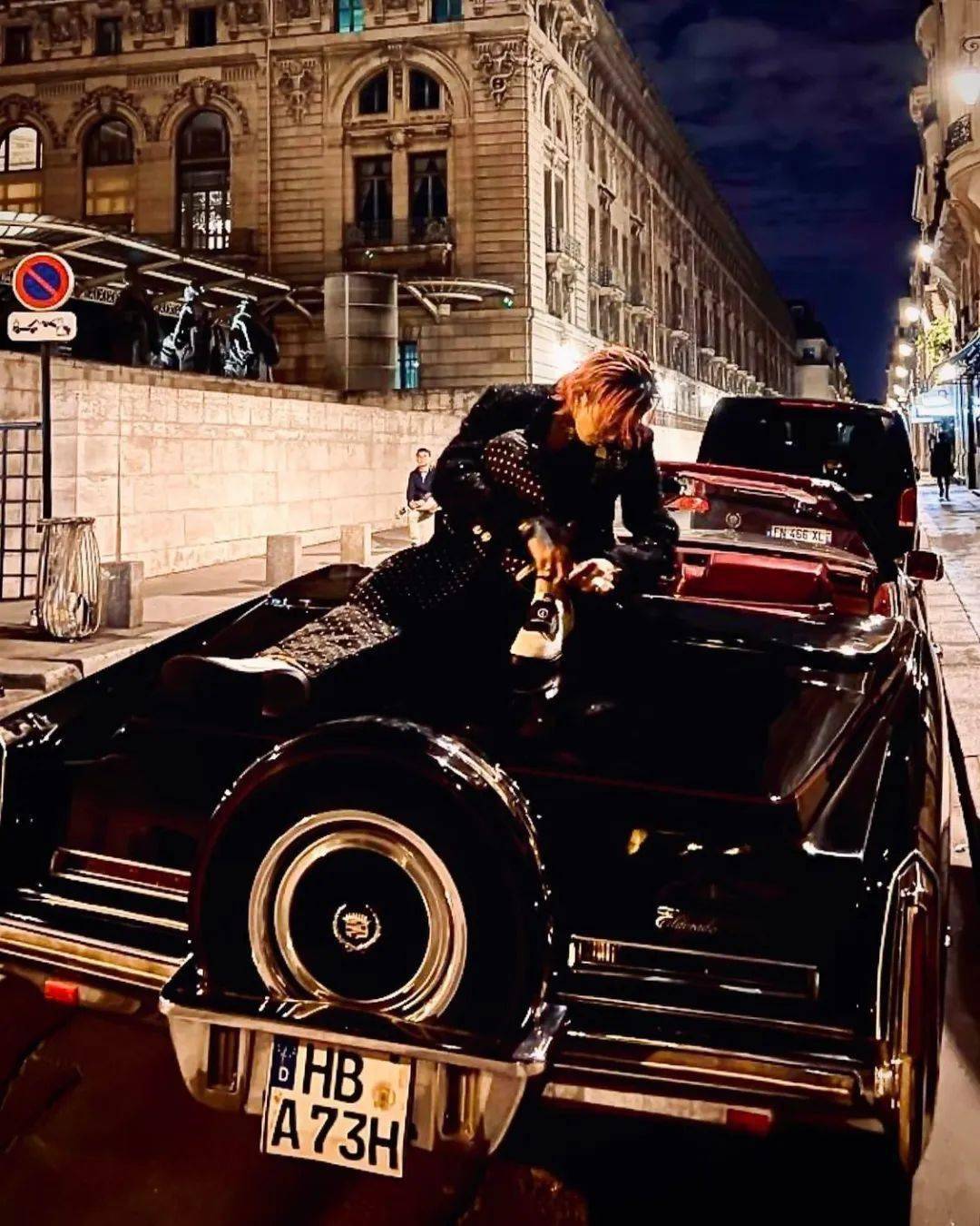 最新权志龙ins更新照片