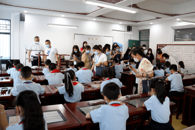 一只船教育被指虚假宣传诱导学员报名 没有回复