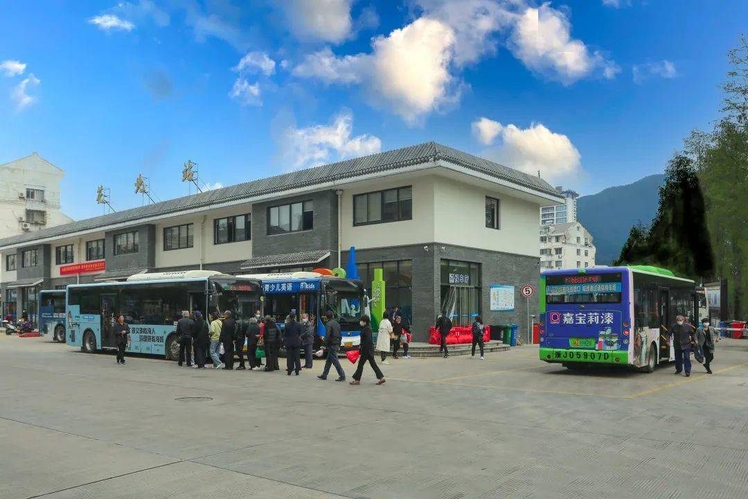 明天开始临海201路201a路202路及220路公交调整为新路线