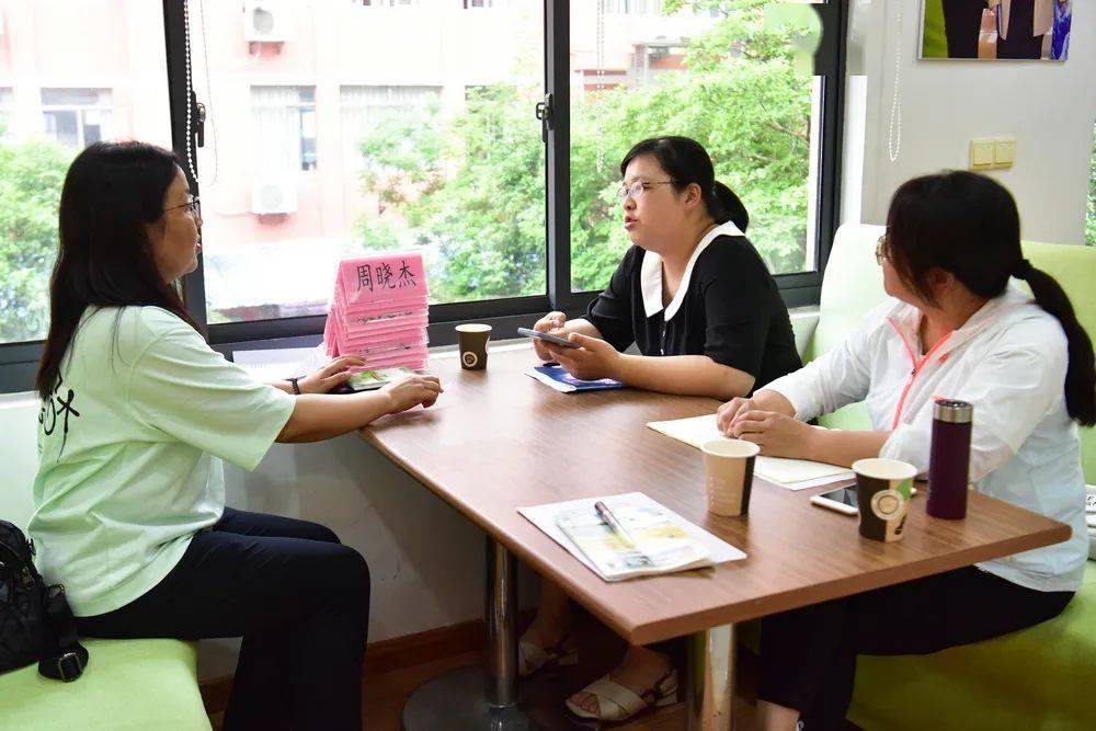 共赴线下之约堰桥高中与陕西省黄陵中学开展对口交流活动