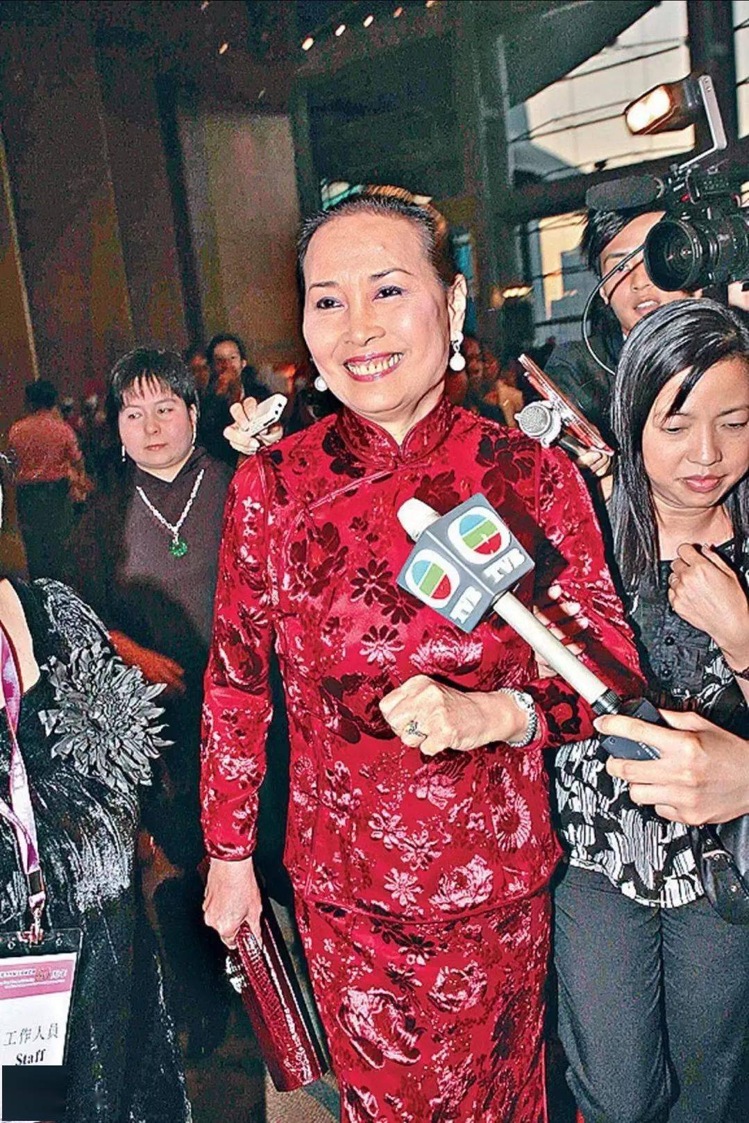 港媒曝澳门赌王二太蓝琼缨去世_何鸿燊_何猷龙_何超琼