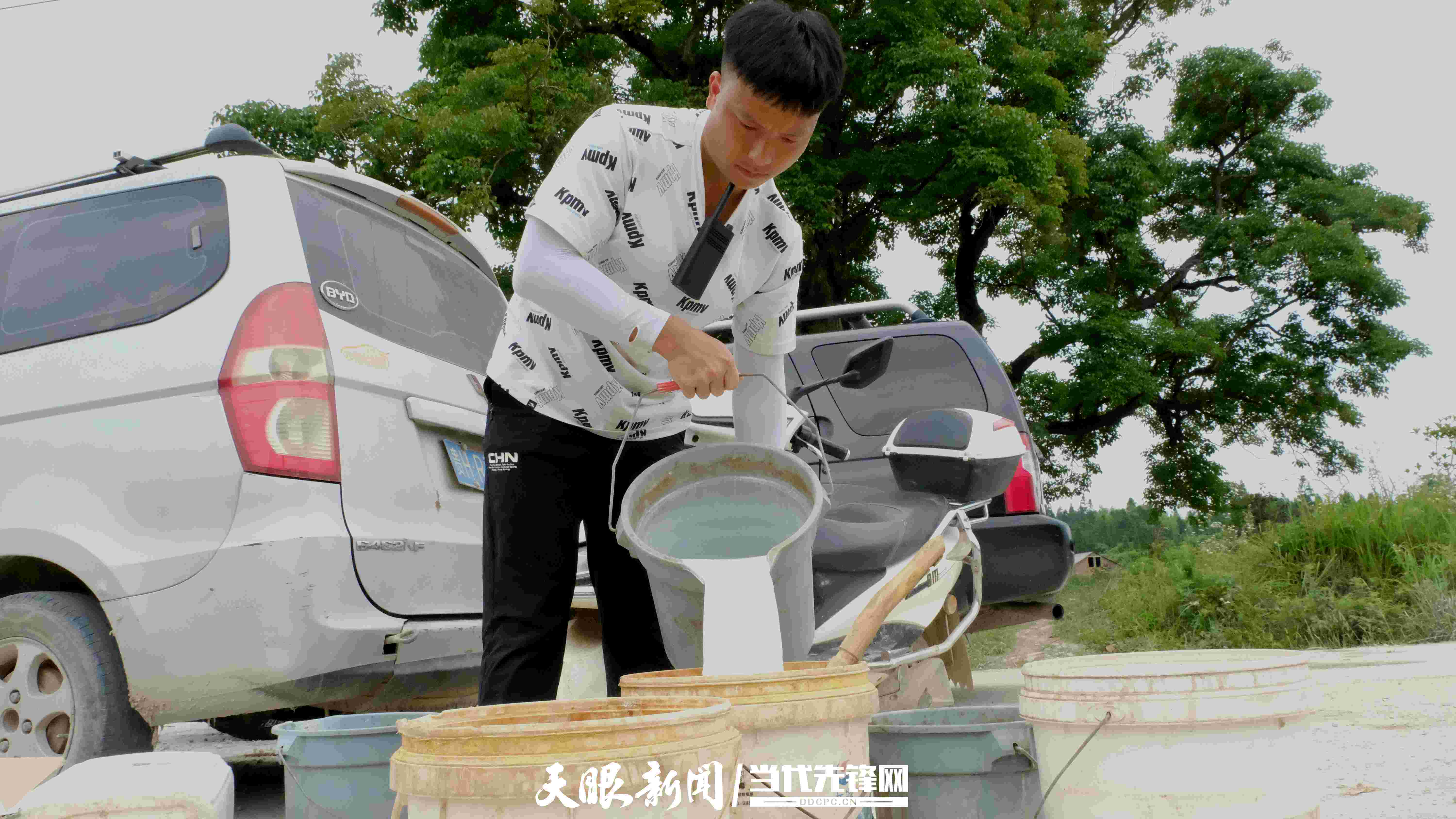 锦屏:无人机管护促粮食丰产丰收_农药_龙安增_水稻