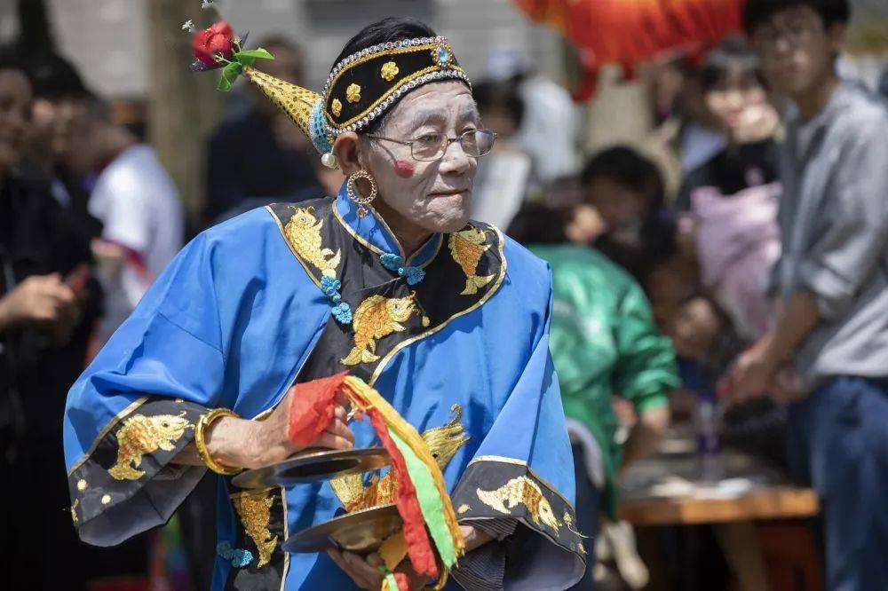 030陳德福—鼓舞(大奏鼓)—浙江陳德福,1942年出生,男,漢族,浙江溫嶺