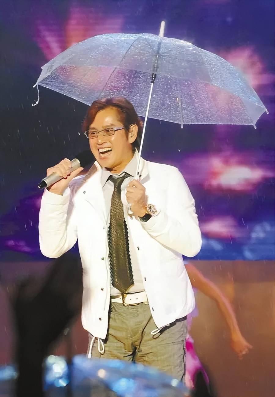 父亲节驾到,谭咏麟收到儿子的祝福,网友热议不断_作为一个_音乐_谭晓