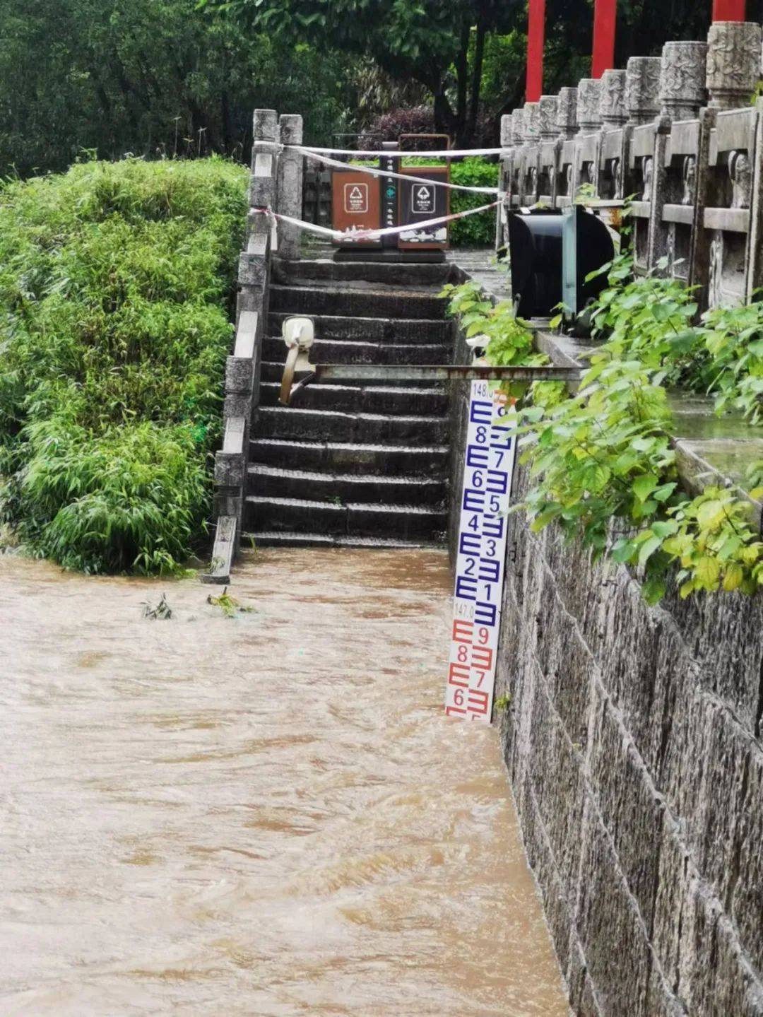 桂林一景區實行封園管理_象山_灕江_進行