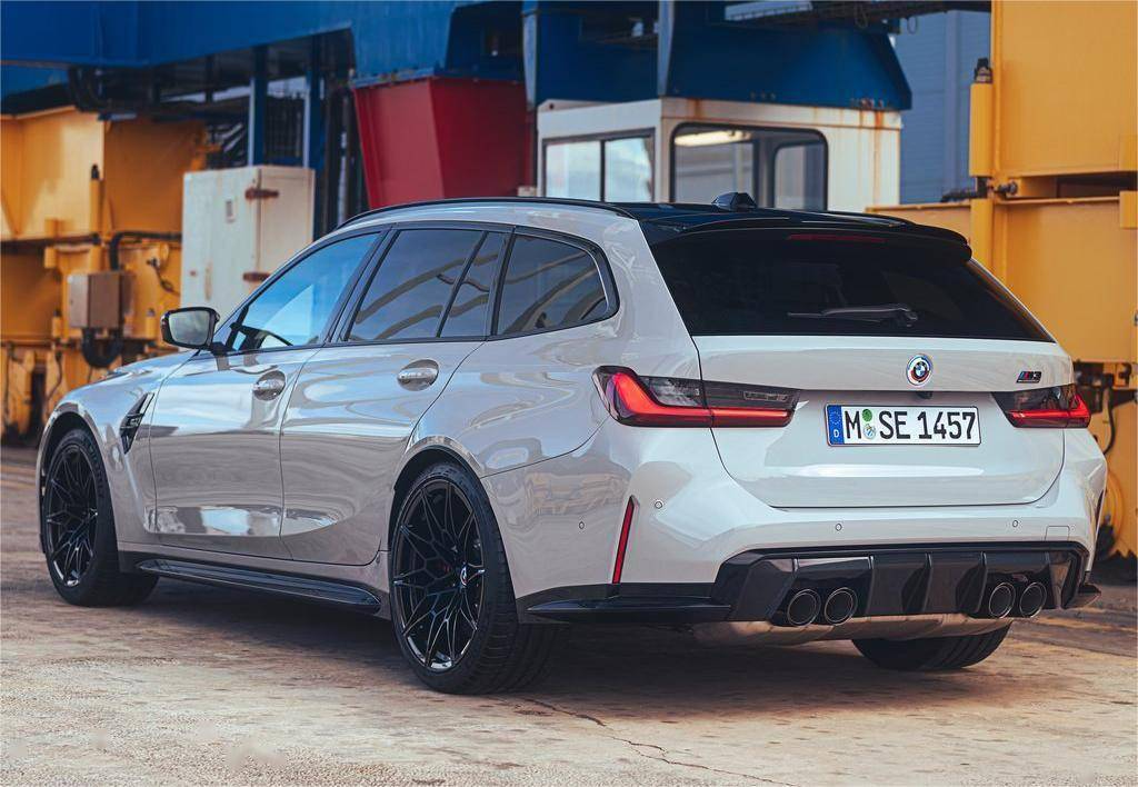 高性能瓦罐新选择全新宝马m3touring官图发布