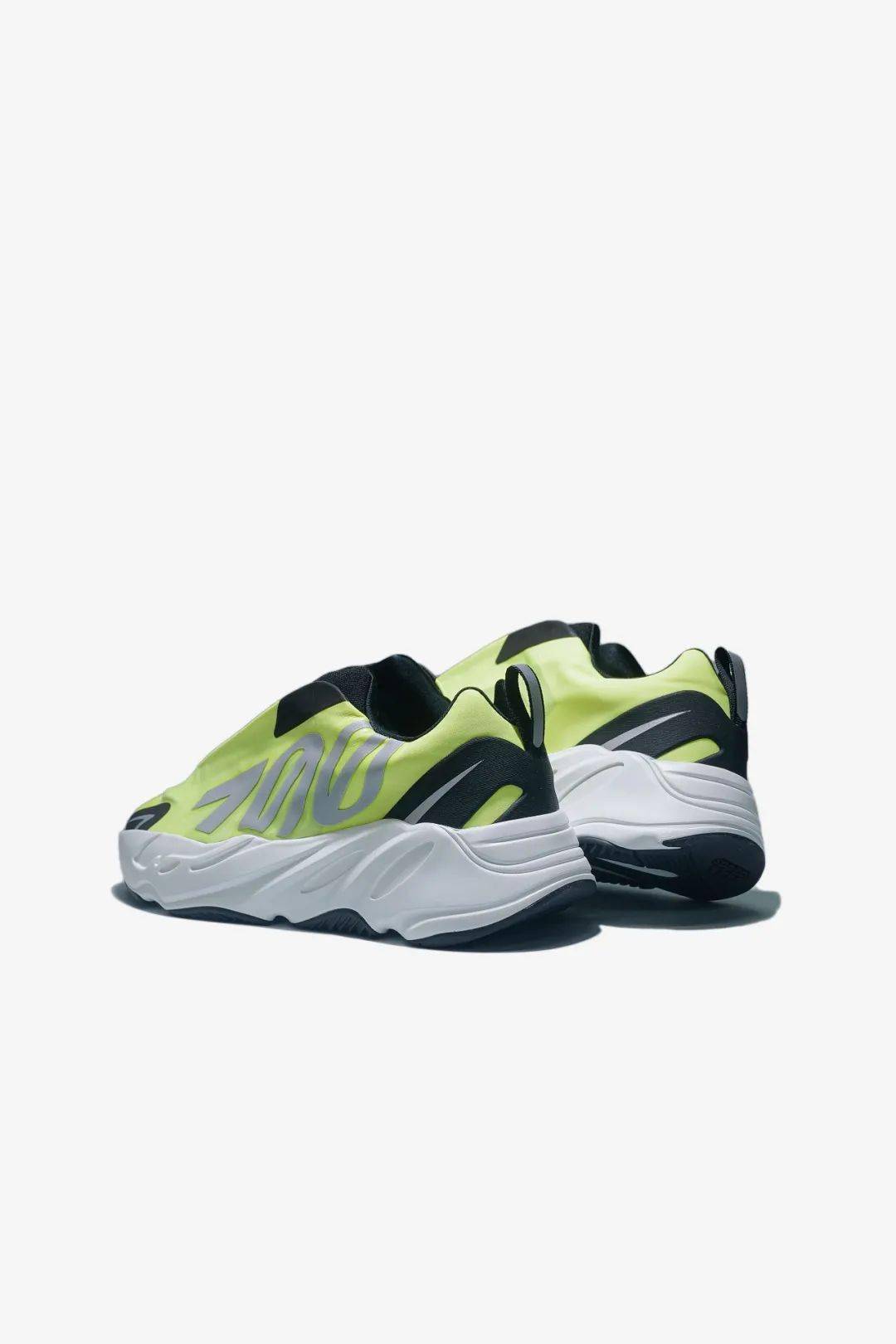 夏日荧光adidasoriginalsyeezyboost700mnvnphosphor限量发售