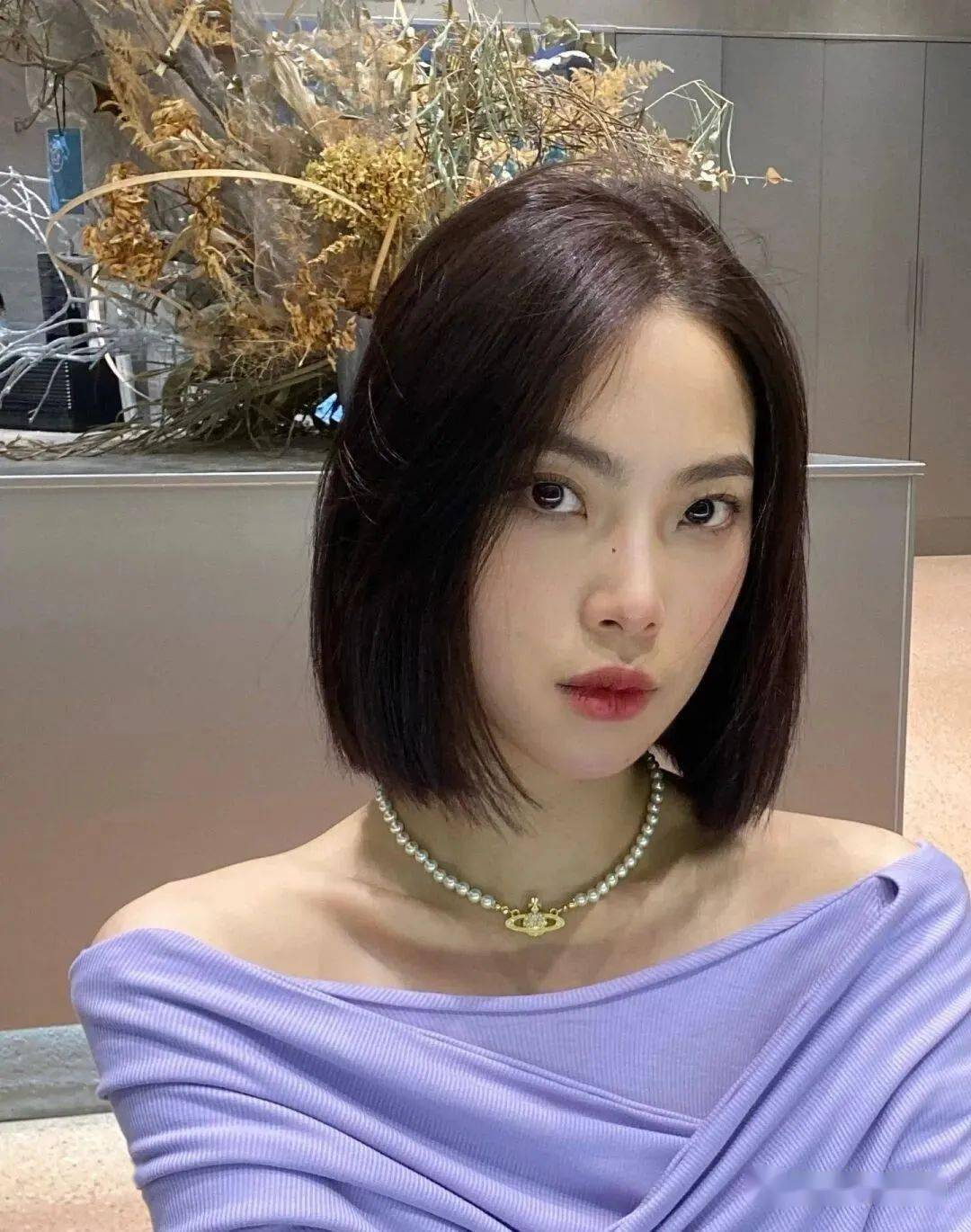 当代"女网红短发"._发型_中国_人类