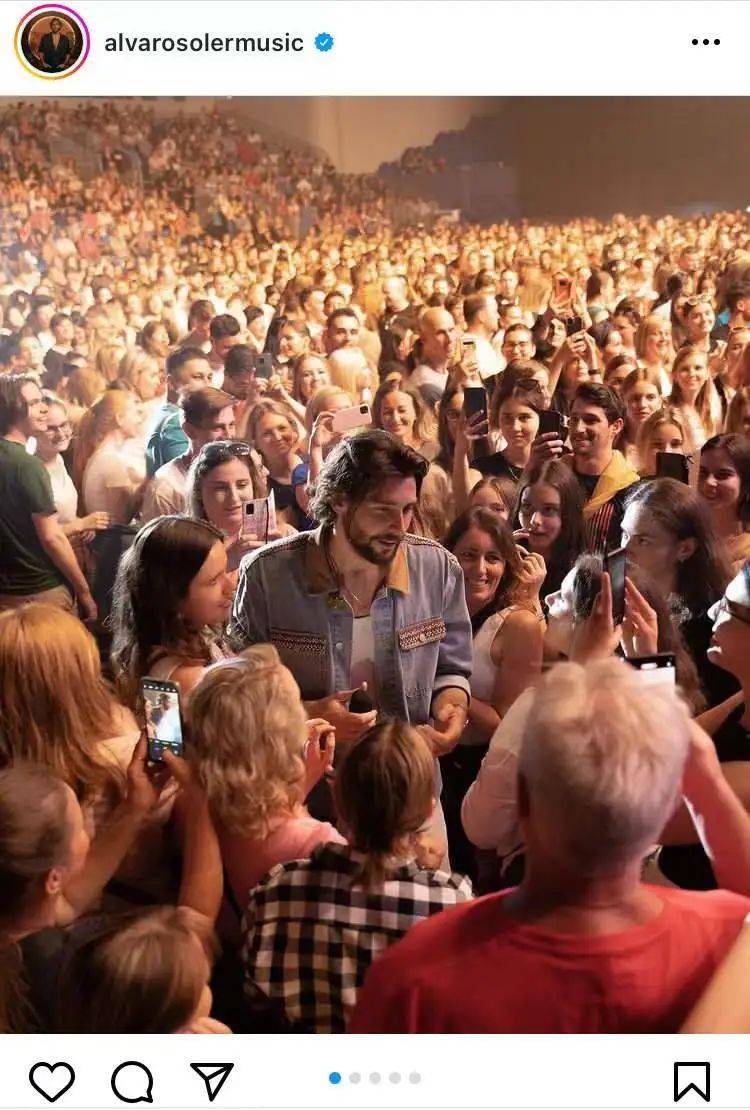 (图源:instagram@alvarosolermusic)por su parte, sofía ellar