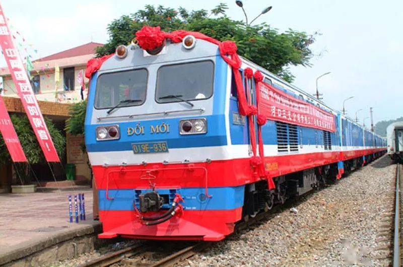 中车"革新号"高质量出口,成为越南铁路动脉主力军_资阳_机车_本地化