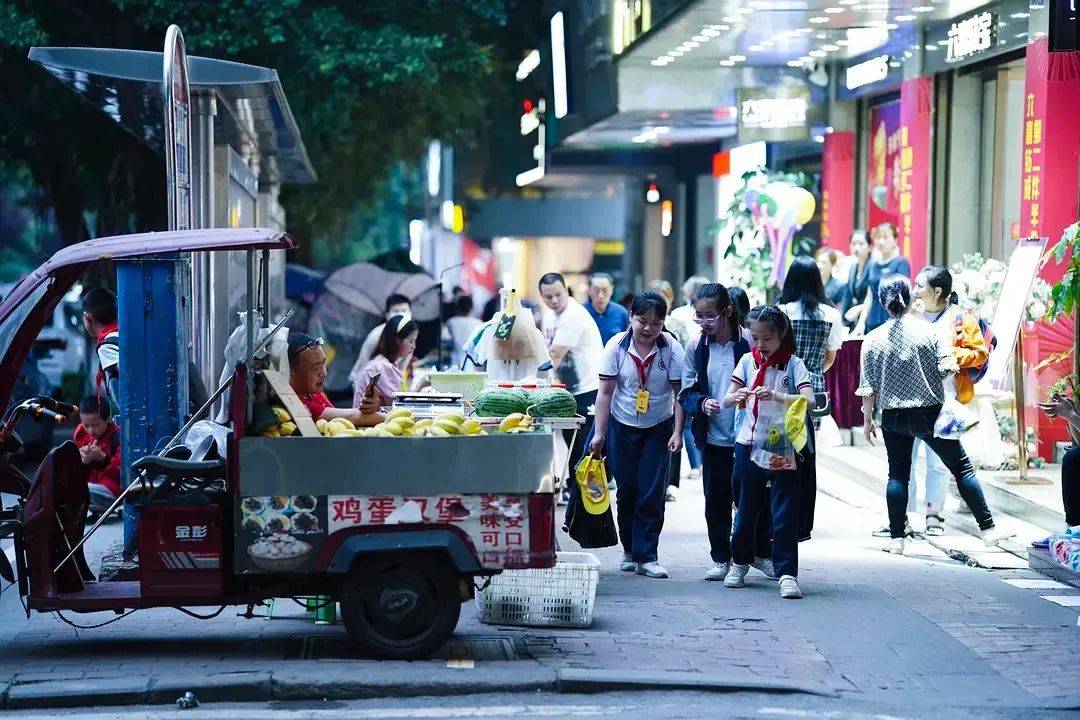 中国小县城,不是失败者的故乡