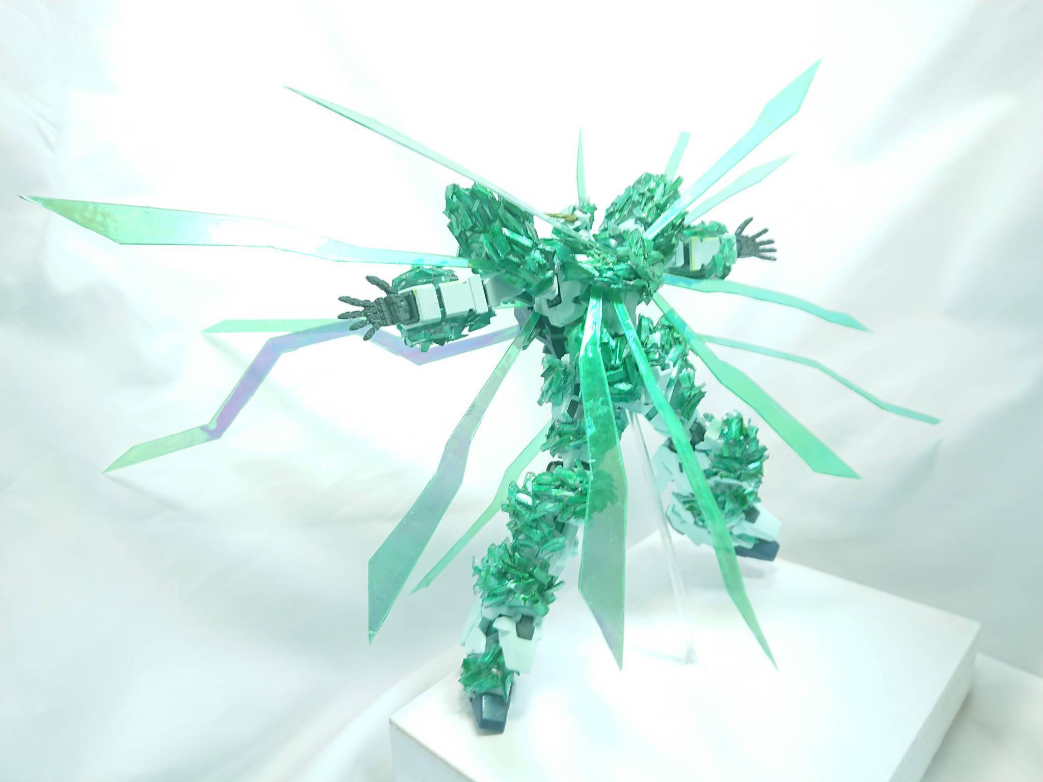 释放绿色光束结晶独角兽高达模型