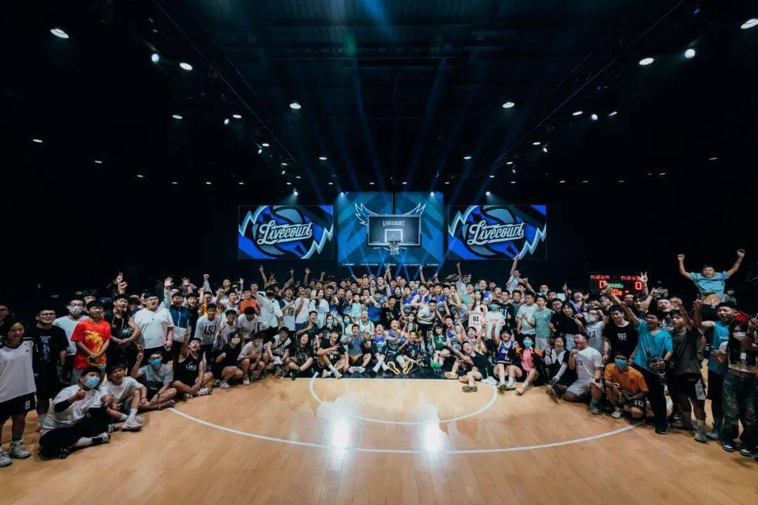 (特别感谢智云对粉丝节活动拍摄的大力支持)未完,待续.