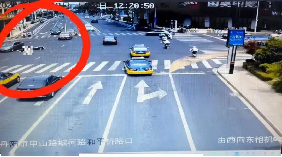 事发丹凤南路城河路全责