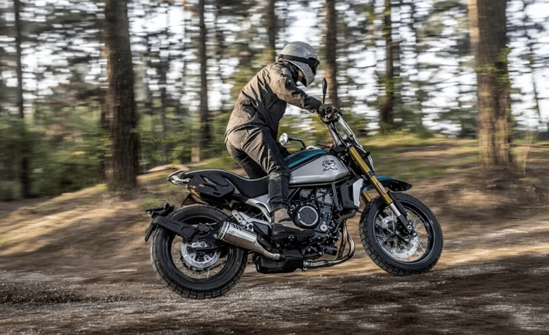 春风700clx探险版配置公布,人机三角更改,离地间隙增高_搜狐汽车_搜狐