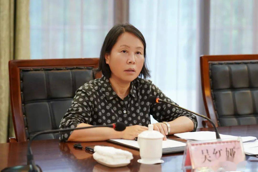 吴红娅强调,要提高站位,增强筹办工作的责任感,使命感,紧迫感,高质量