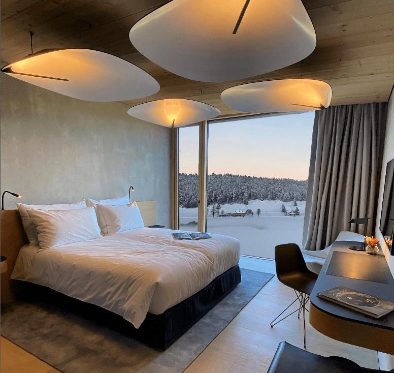 ��������ʿ���Ƶ꣬����BIG����ƣ��ݻ��Ƶ��һ������