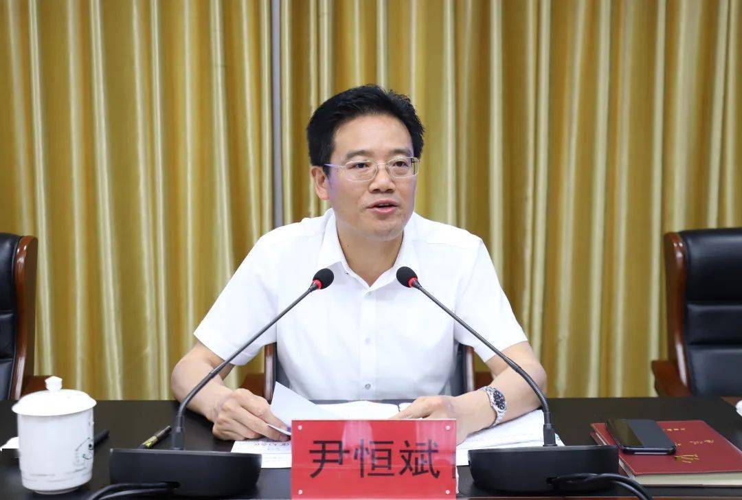 尹恒斌在市征兵工作领导小组扩大会议上强调高质量完成全年征兵目标