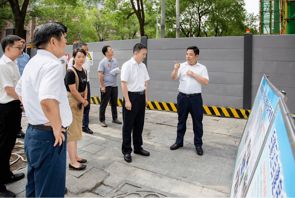 何朝晖督导新区环境保护自建房整治和安全生产工作