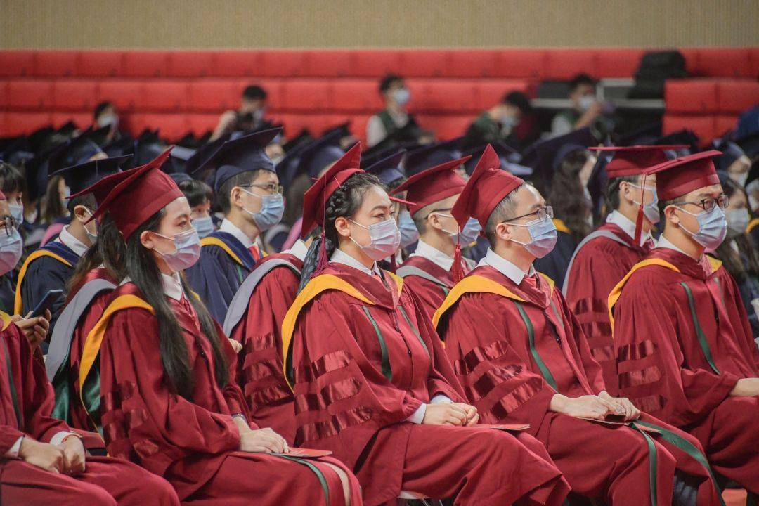 振兴中华永志勿忘中山大学2022届毕业典礼举行