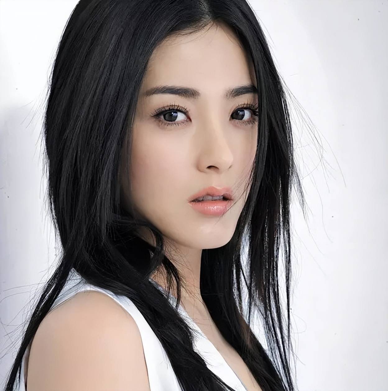 都说湖北的女孩子最美我本来不服但看完这10个女明星我信了