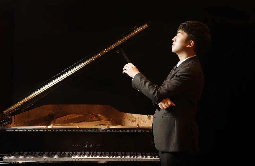 喜讯|长江钢琴青少年艺术家"陈子希"被"德国汉诺威音乐,戏剧与传媒