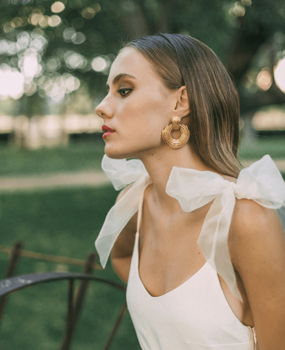 bro是浪漫的蓝白波点有颜色的鞋子或者直接从包包,鞋子,耳饰等小量感