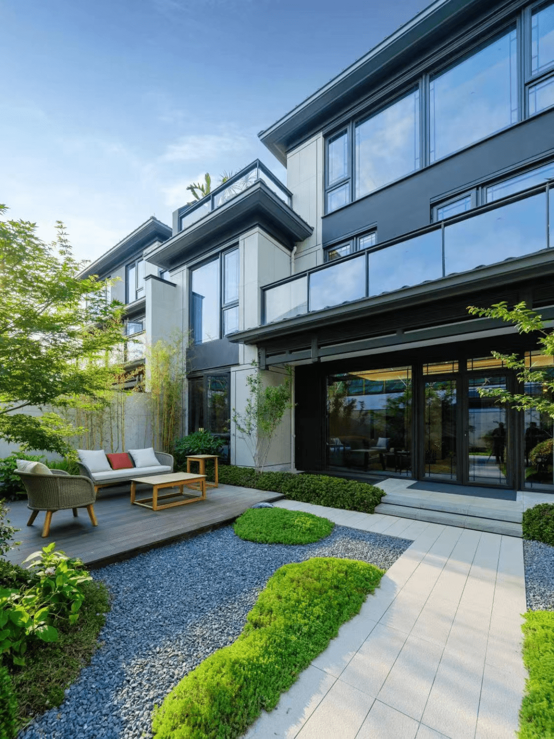 树立品质稳健发展