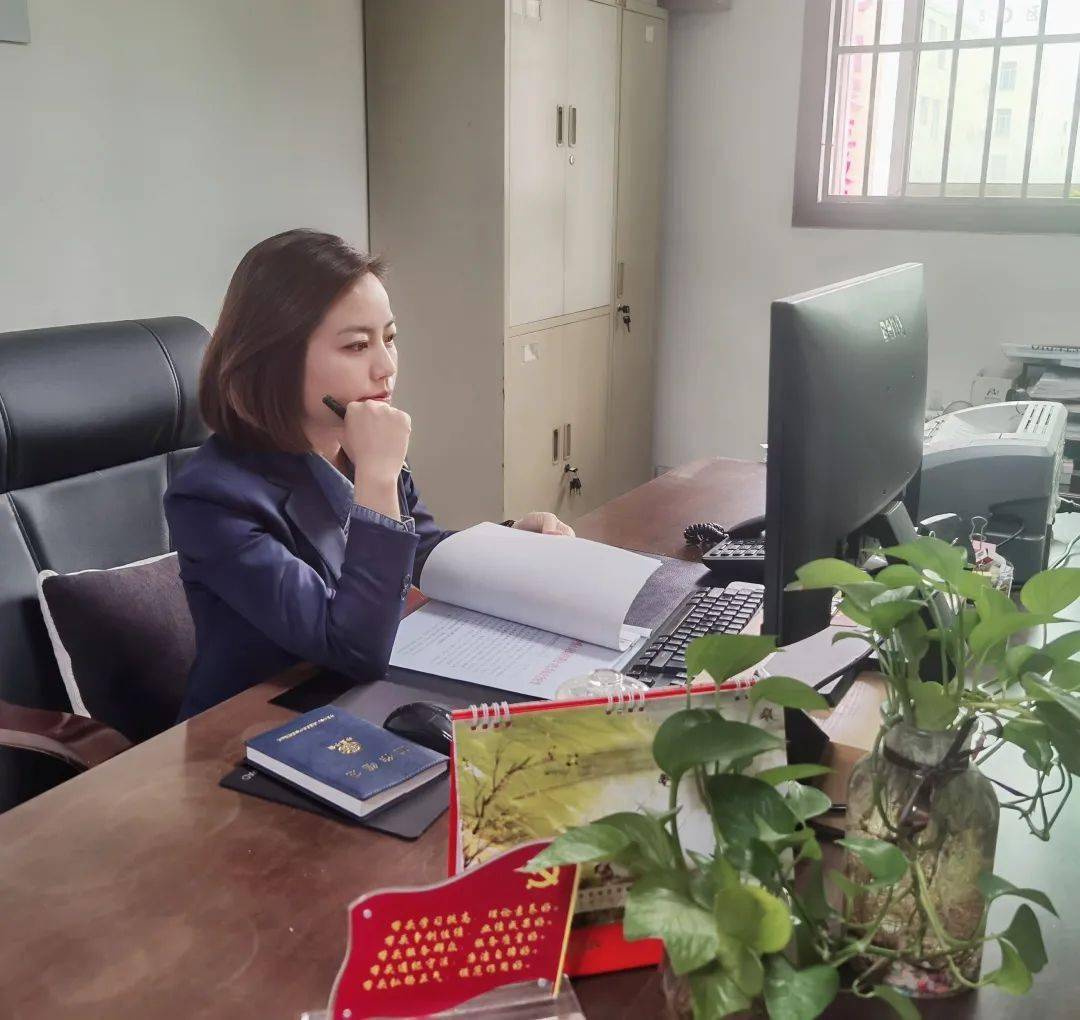 榜样力量唐茜纪检战线上的铁娘子