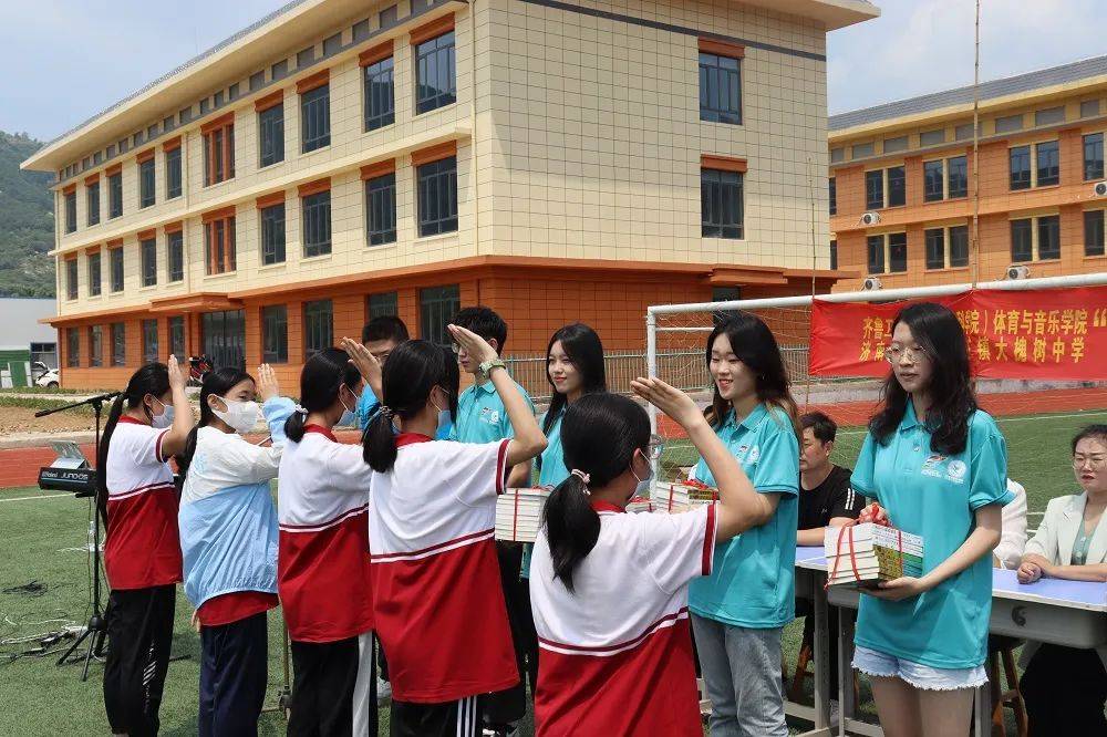 齐鲁工业大学"三下乡"社会实践"红色筑梦"实践团走进莱芜区大王庄镇