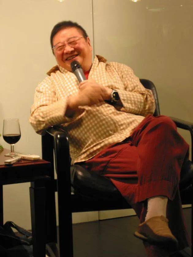 任何有倪匡的地方,就有有趣的故事