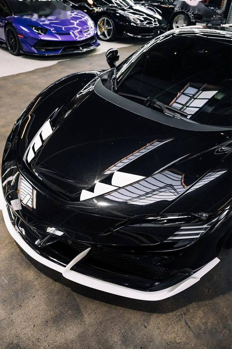 再度进化1016industries打造ferrarisf90stradale黑化碳纤维改装车款