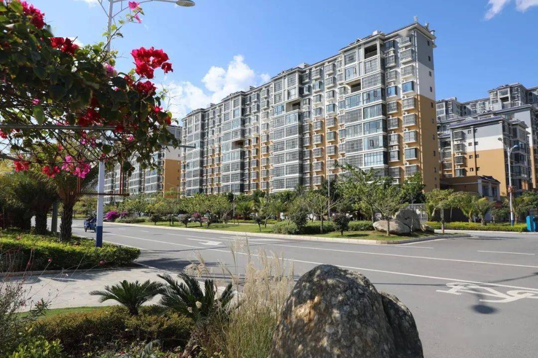 下一步打算甘庄街道办事处主任史颢郡说:"下一步,我们将紧紧抓住中老