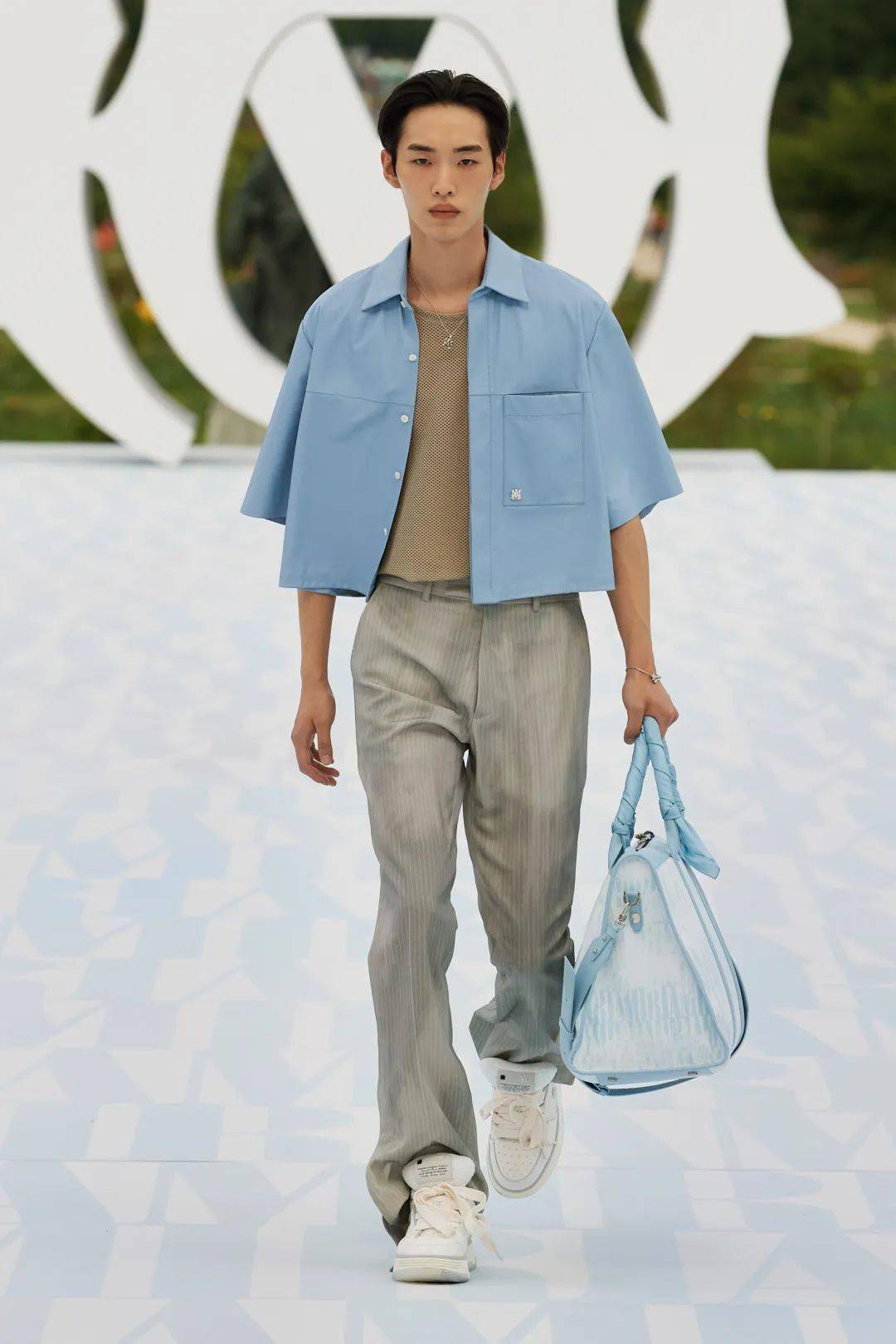 对话 mike amiri,解读 amiri 2023 春夏男装系列创意与幕后故事过去的