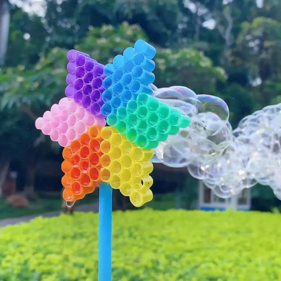 制作彩色泡泡器最好的启蒙老师让孩子们带着艺术和审美大自然是孩子