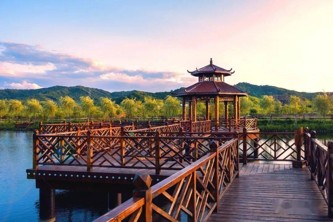 白山_小镇_带着