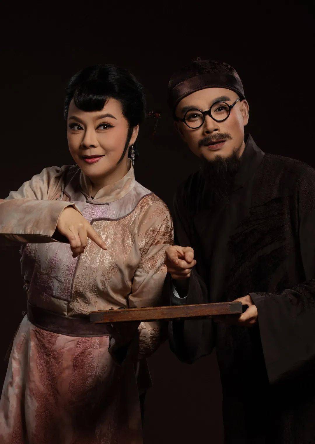 动态夫子正传演出圆满成功