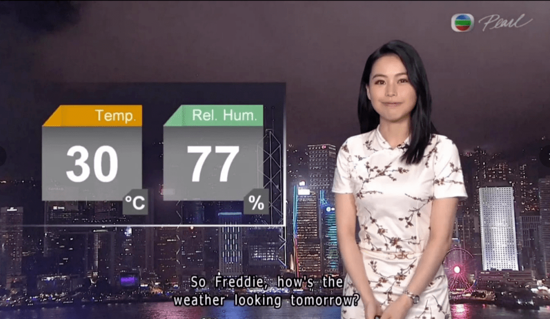 tvb主播穿旗袍报新闻成为新一代女神小花获网民追捧